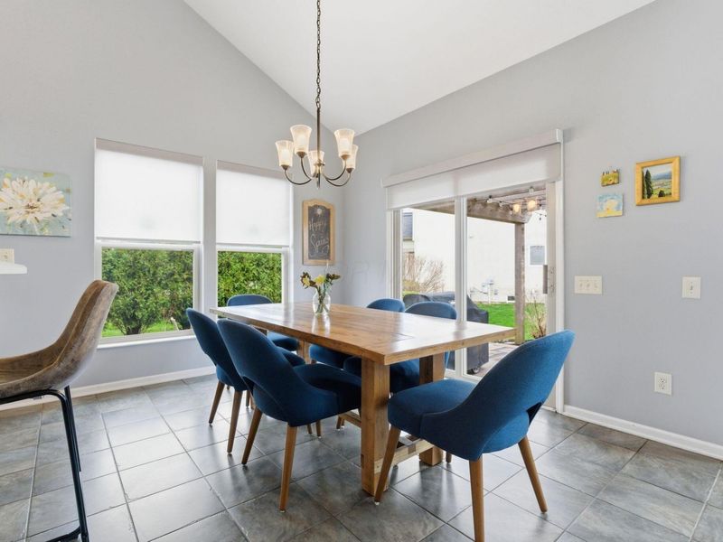 6399 Dorchester Drive, Westerville, OH 43082 Photo 16