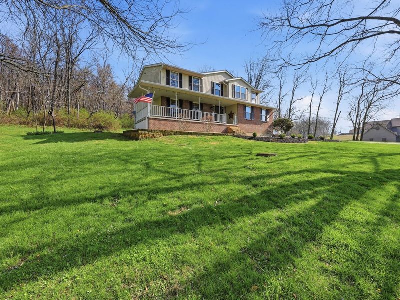 3340 Colonel Jackson Drive, Zanesville, OH 43701 Photo 2