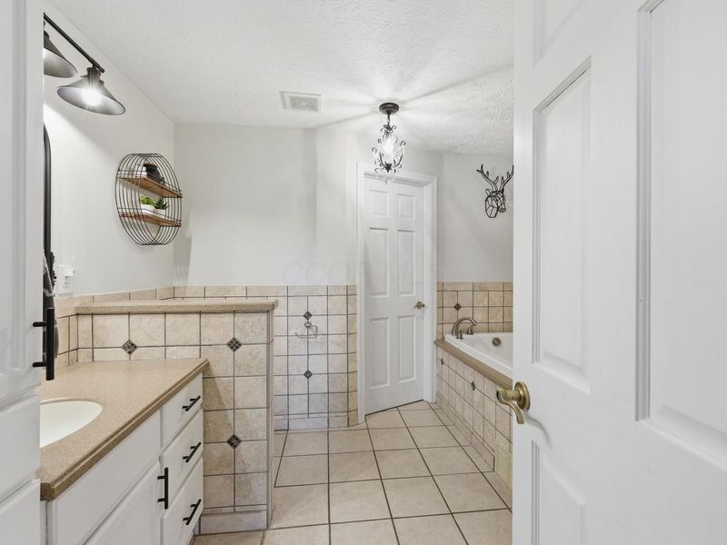 3340 Colonel Jackson Drive, Zanesville, OH 43701 Photo 20