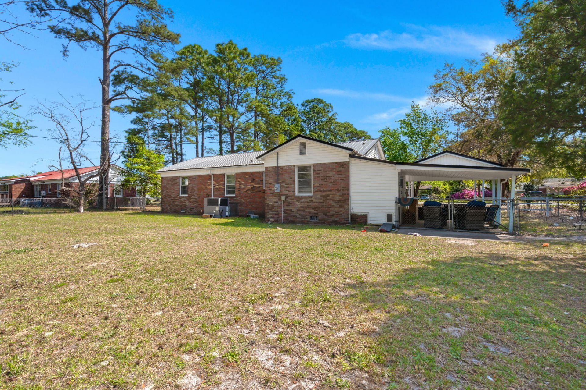 315 George Street Photo 23