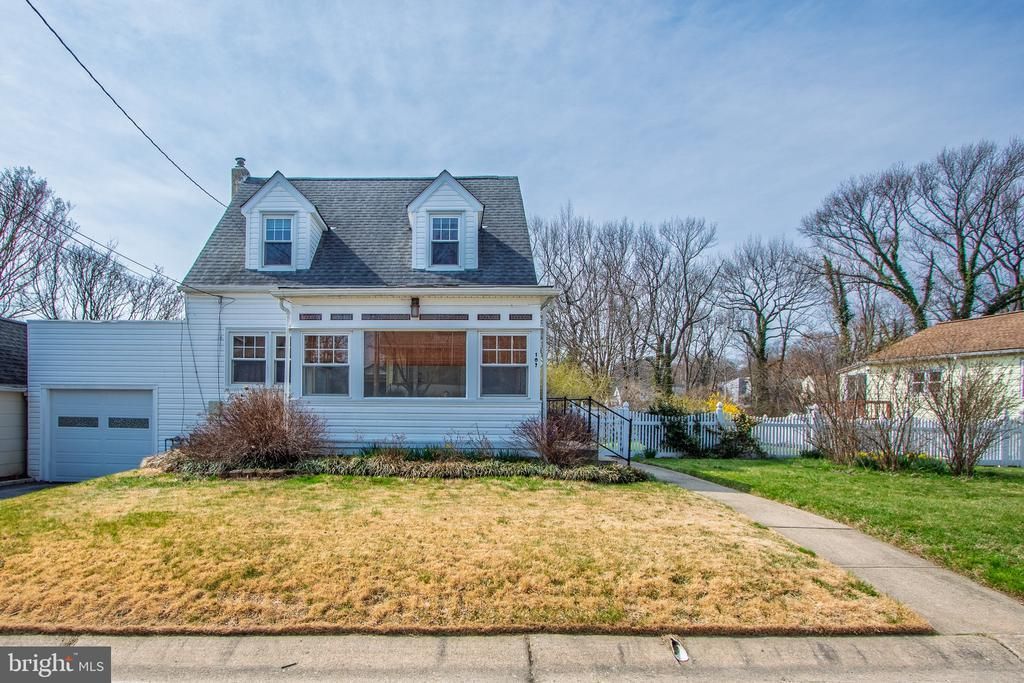 102 Laurel Avenue, Wilmington, DE 19809 Main Photo