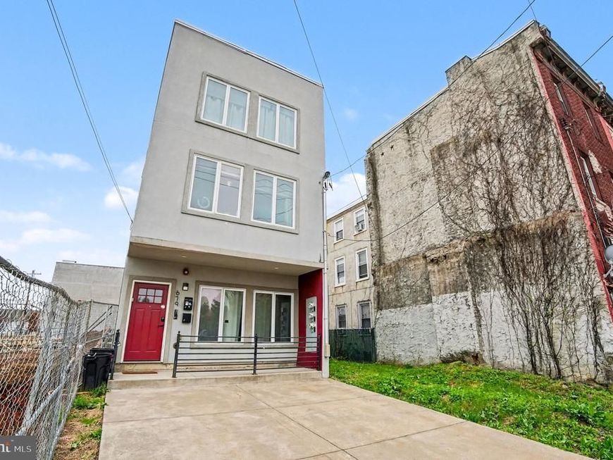 679 N 11th Street, Unit A, Philadelphia, PA 19123 Main Photo