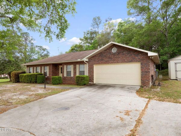 2694 Marian Drive , Bonifay, FL 32425