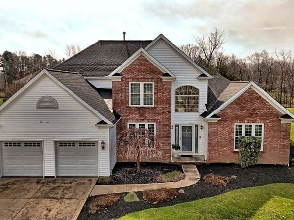 12641 Coopers Run , Strongsville, OH 44149