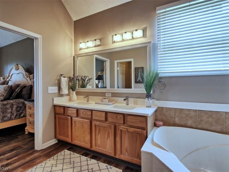 12641 Coopers Run , Strongsville, OH 44149 Photo 22