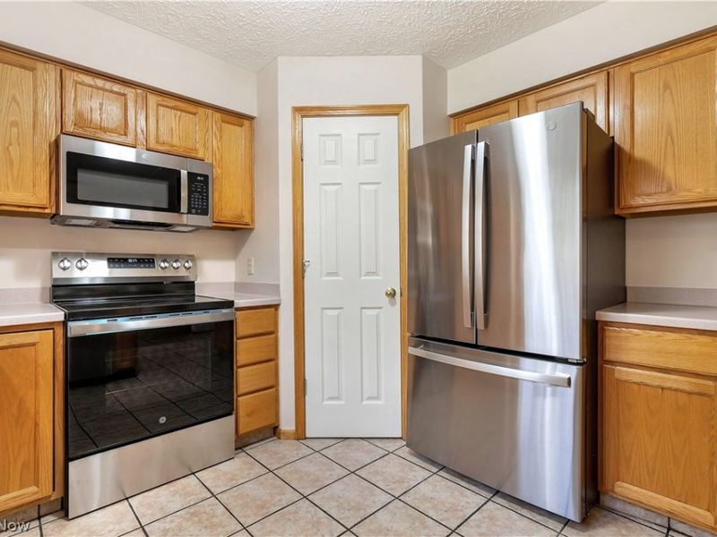 2041 Old Elm Street NE, Canton, OH 44721 Photo 19