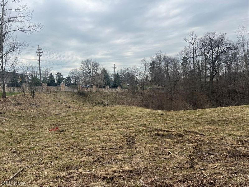 691 SOM Center Road, Mayfield Village, OH 44143 Photo 33