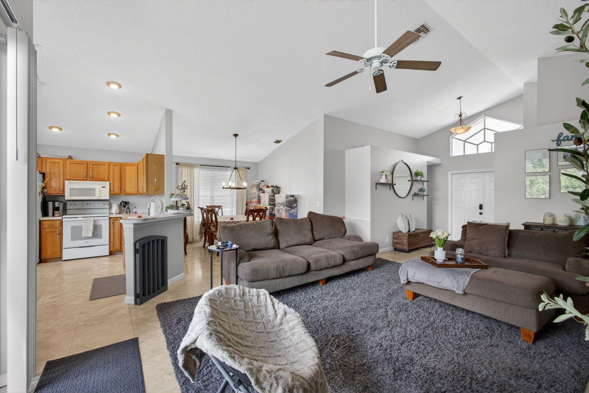 2050 Normandy Circle, West Palm Beach, FL 33409 Photo