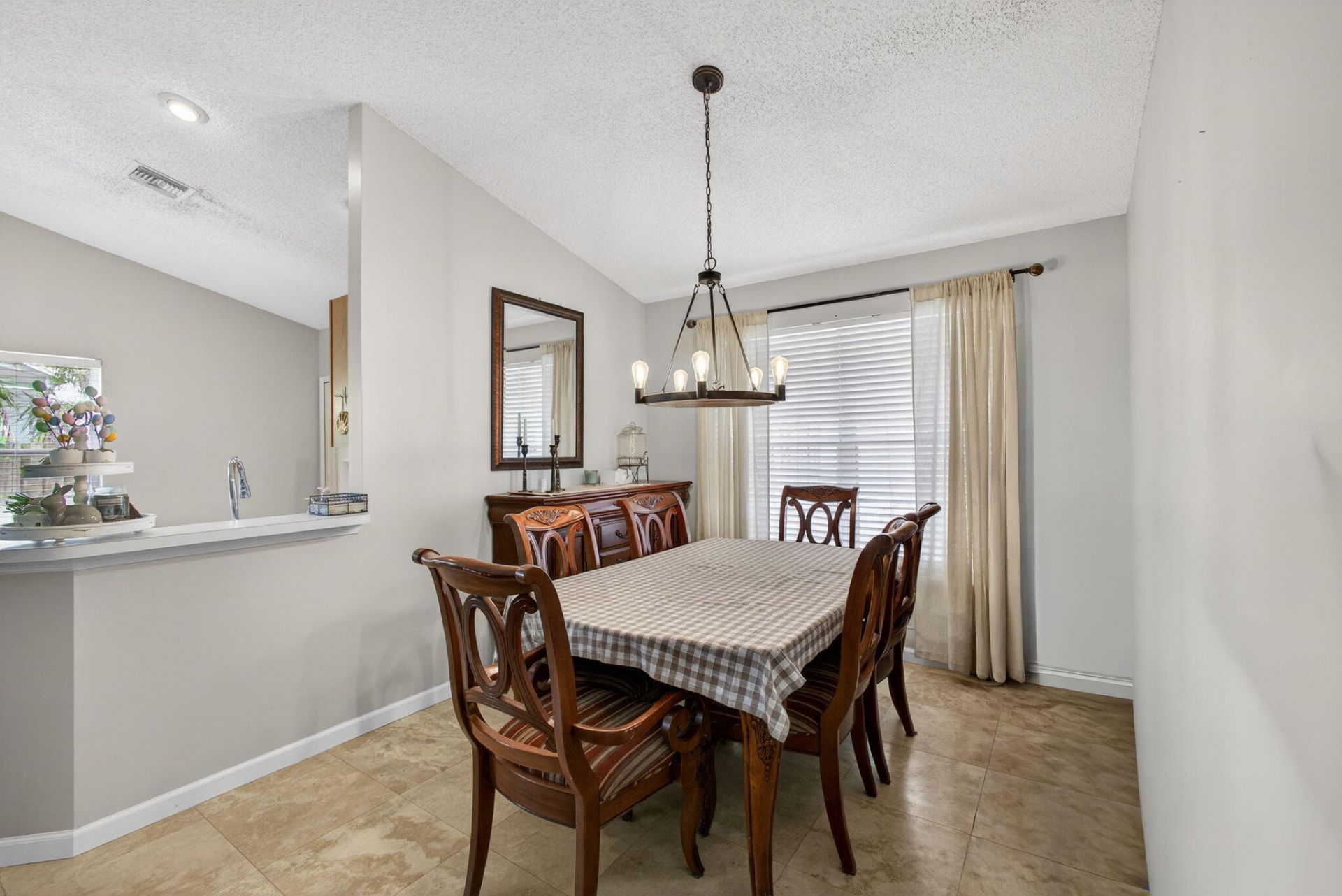 2050 Normandy Circle, West Palm Beach, FL 33409 Photo