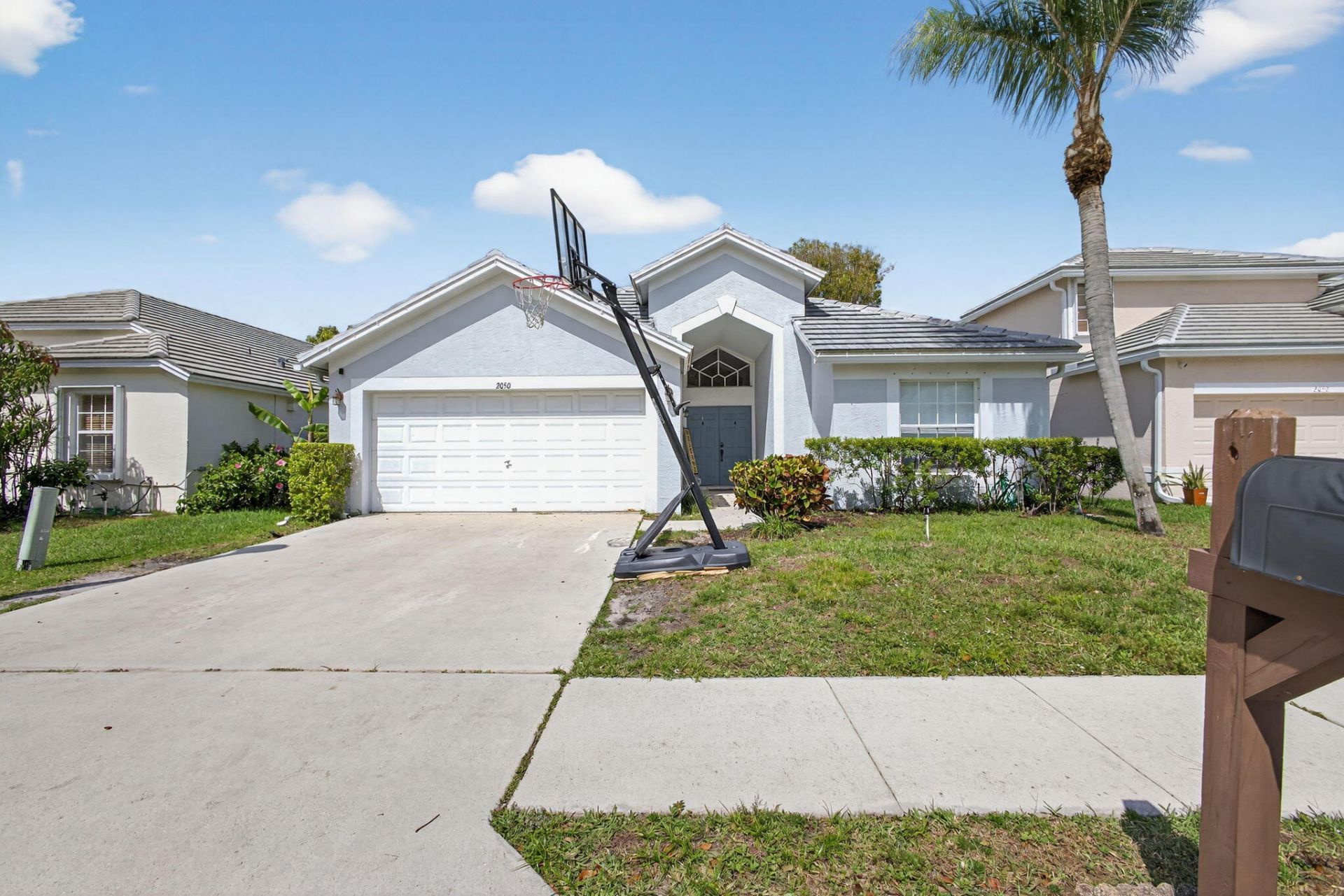 2050 Normandy Circle, West Palm Beach, FL 33409 Photo