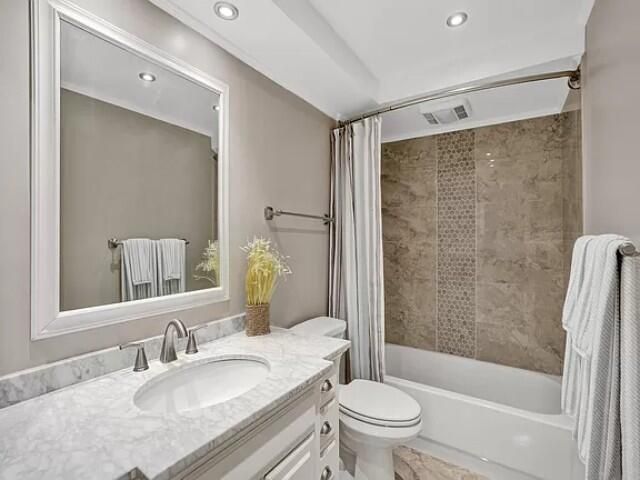 9020 Sunrise Lakes Boulevard, Unit 201, Sunrise, FL 33322 Photo