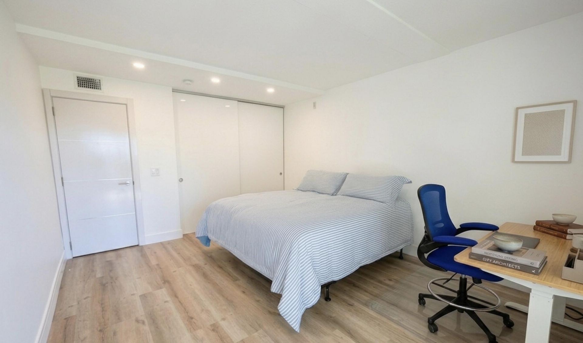 95 N Birch Road, Unit 605, Fort Lauderdale, FL 33304 Photo