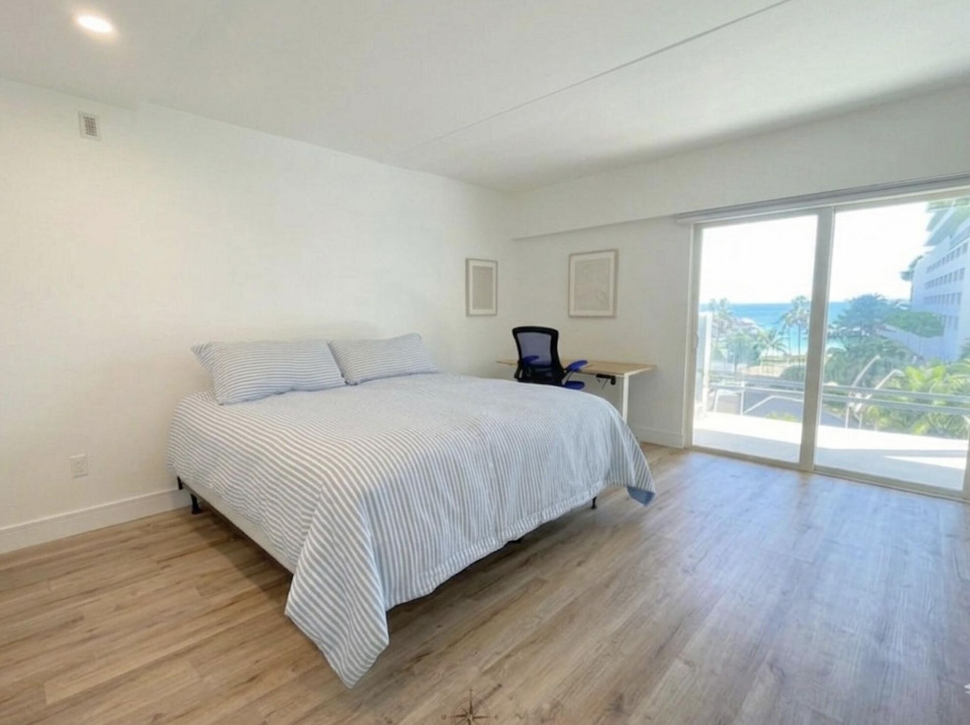 95 N Birch Road, Unit 605, Fort Lauderdale, FL 33304 Photo