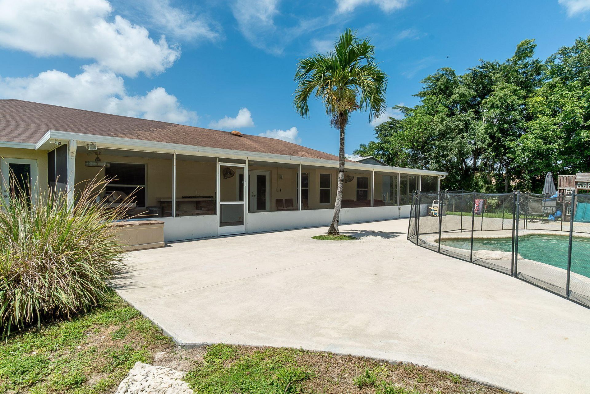 17468 N 38th Rd Road N, The Acreage, FL 33470 Photo