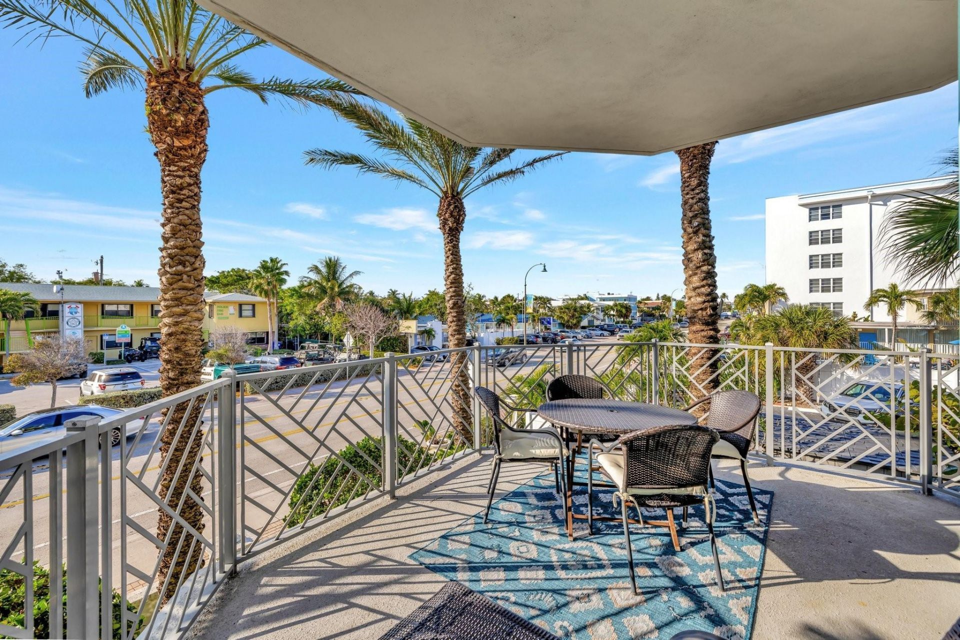 4511 El Mar Drive, Unit 210, Lauderdale by the Sea, FL 33308 Photo