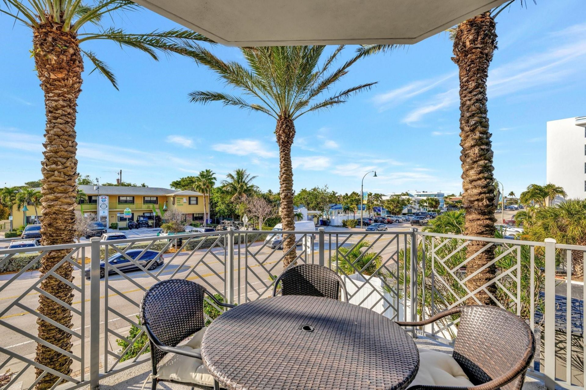 4511 El Mar Drive, Unit 210, Lauderdale by the Sea, FL 33308 Photo