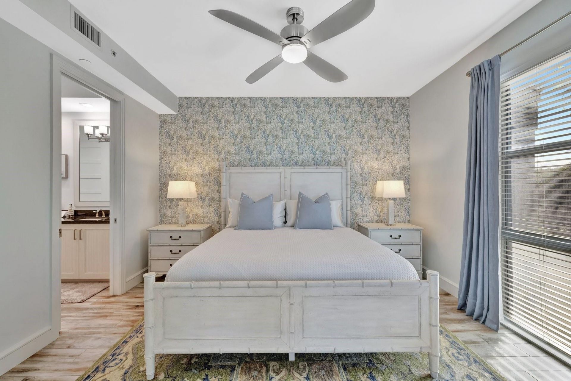 4511 El Mar Drive, Unit 210, Lauderdale by the Sea, FL 33308 Photo