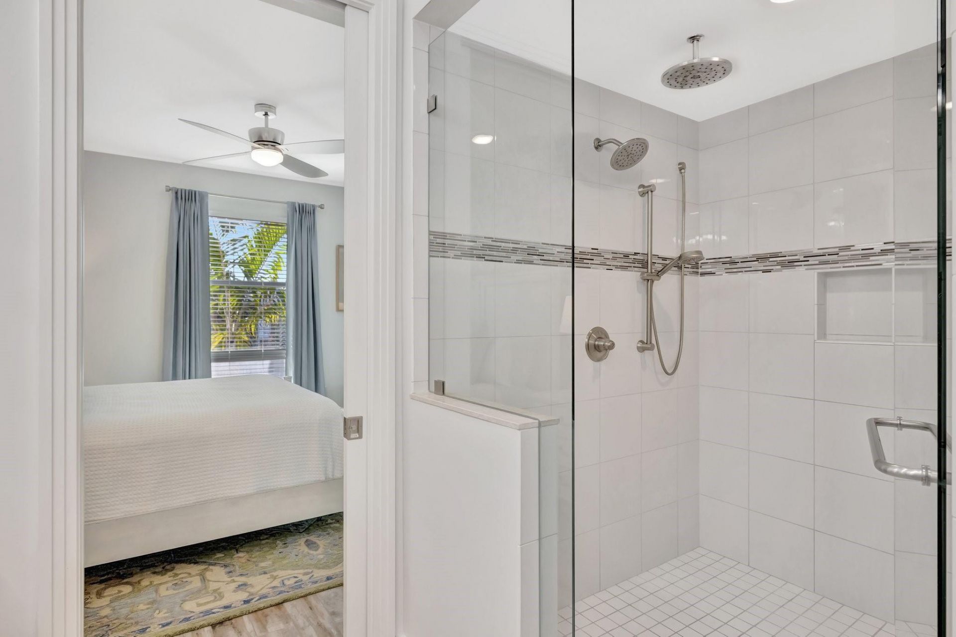 4511 El Mar Drive, Unit 210, Lauderdale by the Sea, FL 33308 Photo