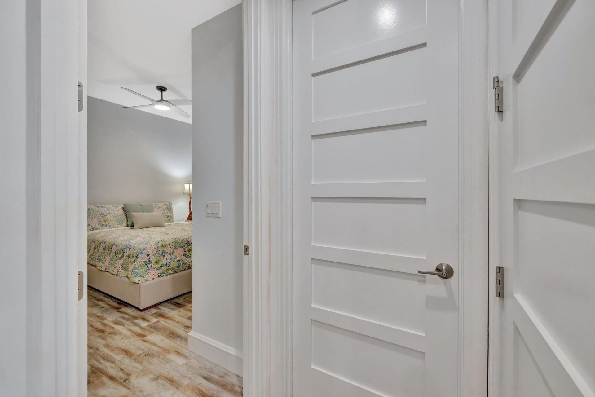 4511 El Mar Drive, Unit 210, Lauderdale by the Sea, FL 33308 Photo