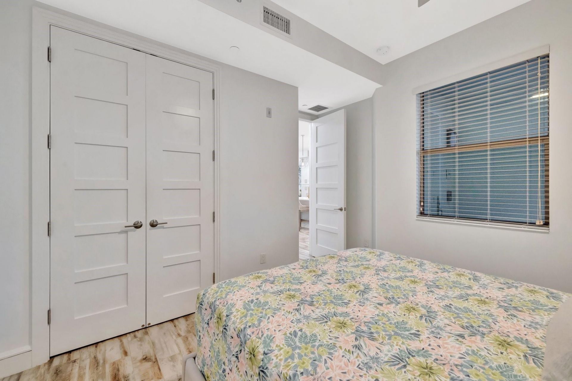 4511 El Mar Drive, Unit 210, Lauderdale by the Sea, FL 33308 Photo