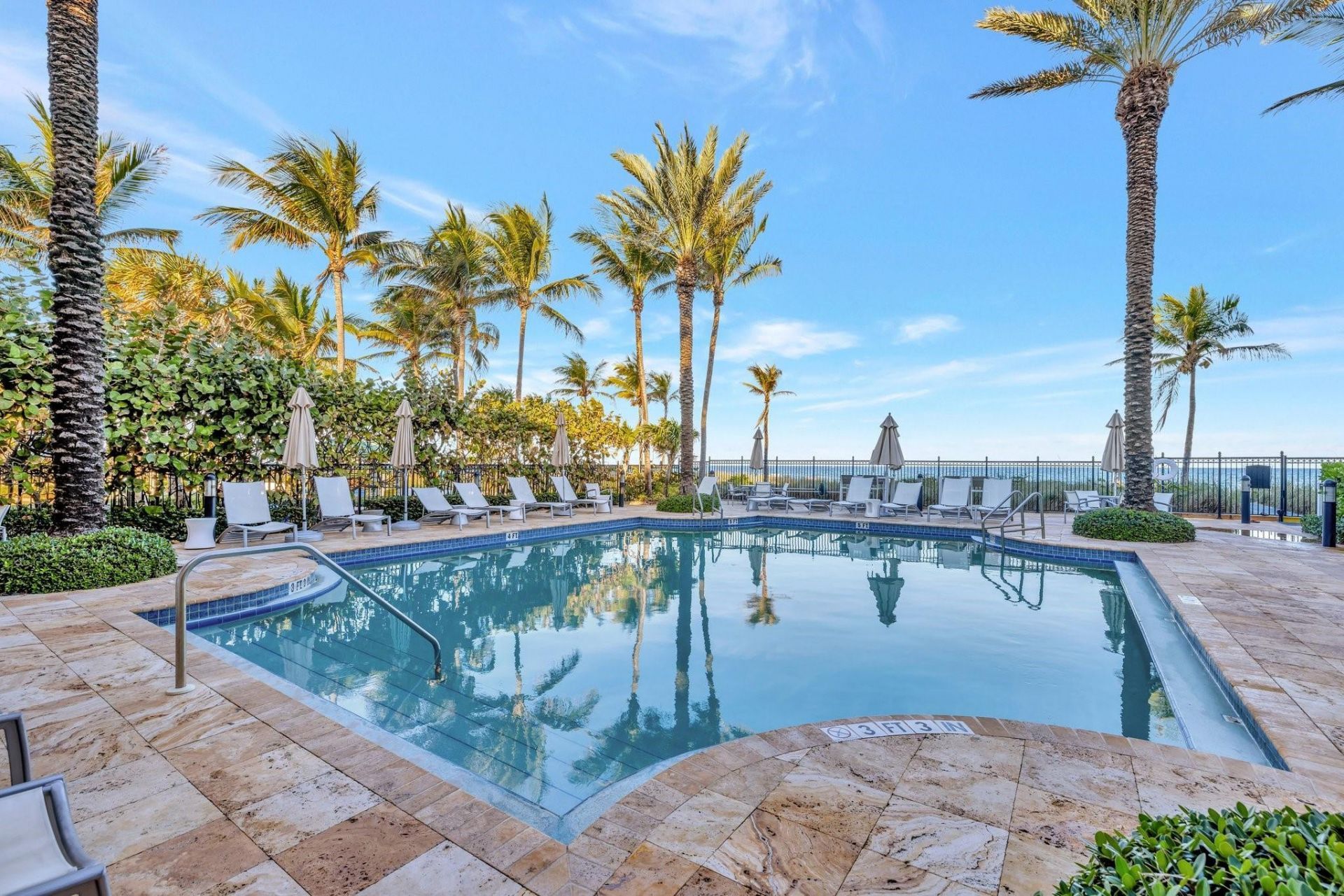 4511 El Mar Drive, Unit 210, Lauderdale by the Sea, FL 33308 Photo