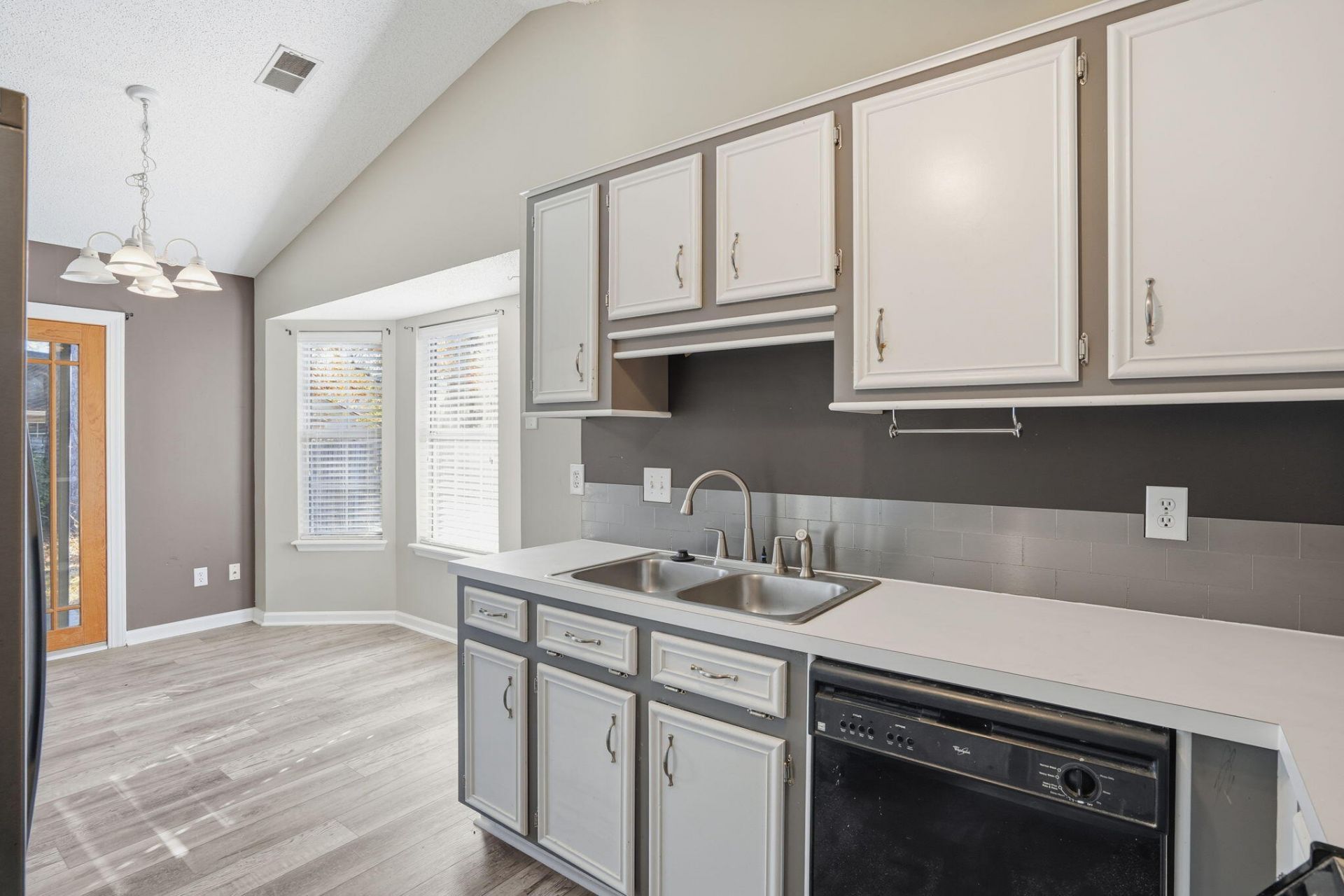 8562 Brookforest Drive Photo 13