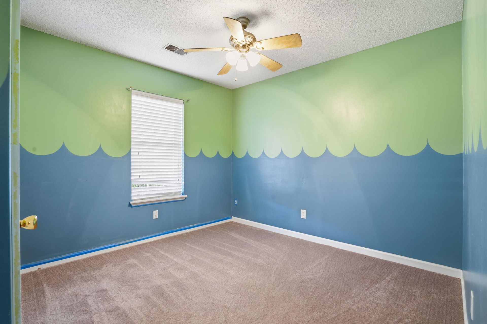 8562 Brookforest Drive Photo 16