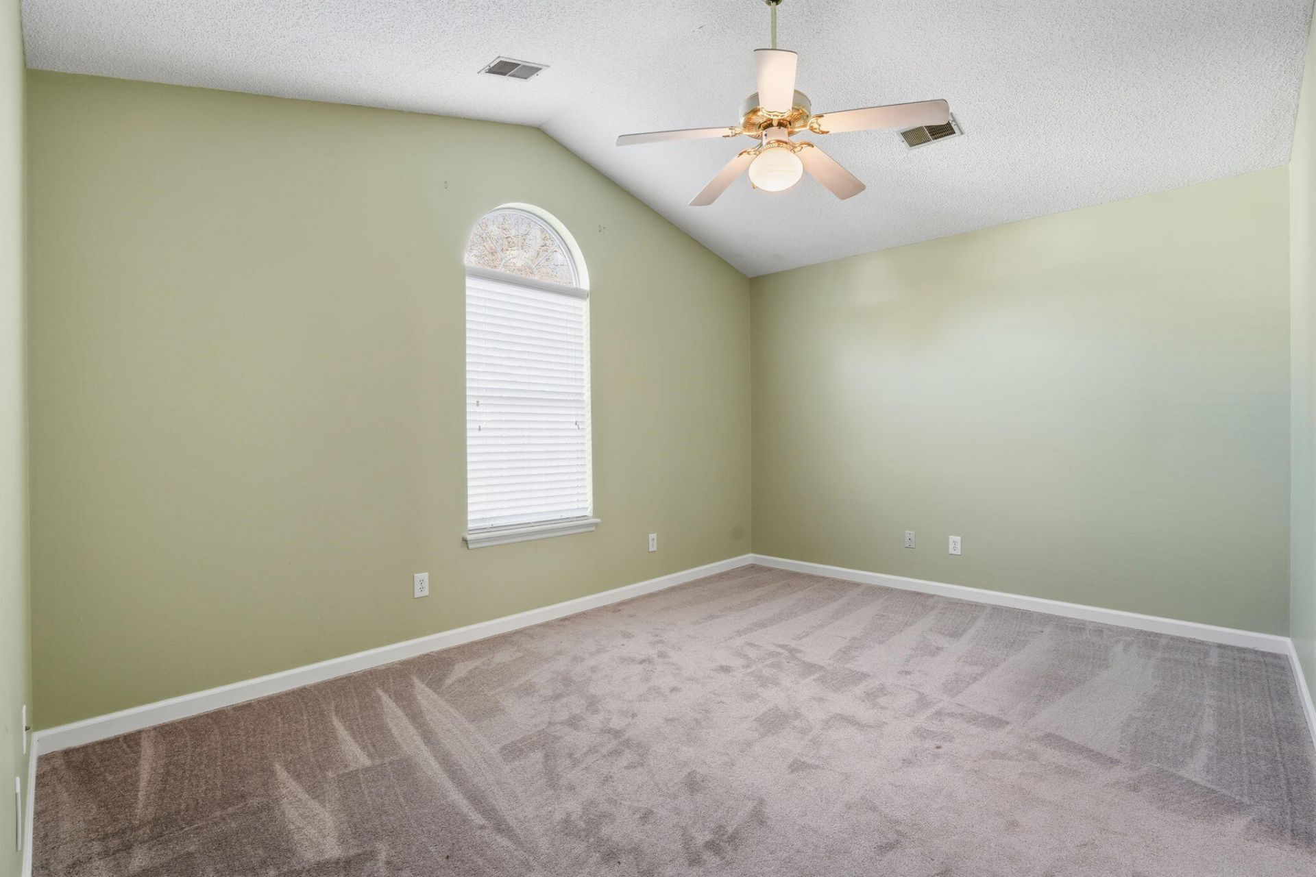 8562 Brookforest Drive Photo 19