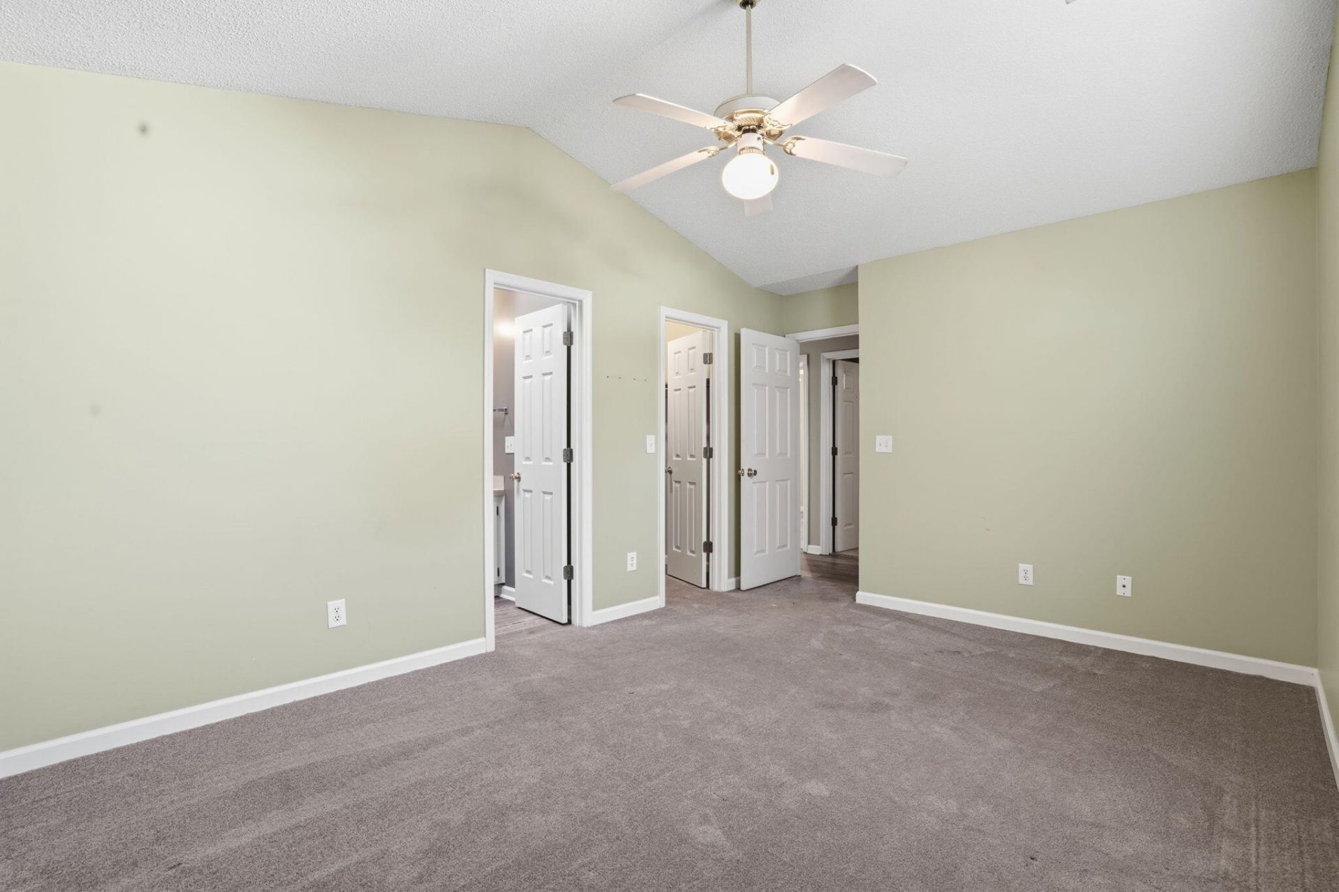 8562 Brookforest Drive Photo 21