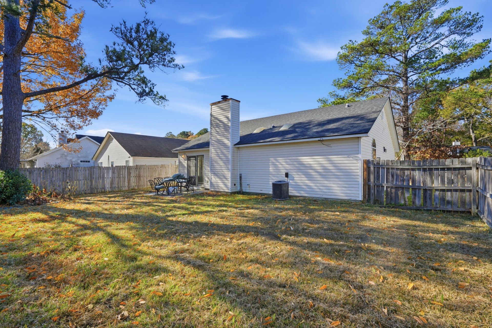 8562 Brookforest Drive Photo 25