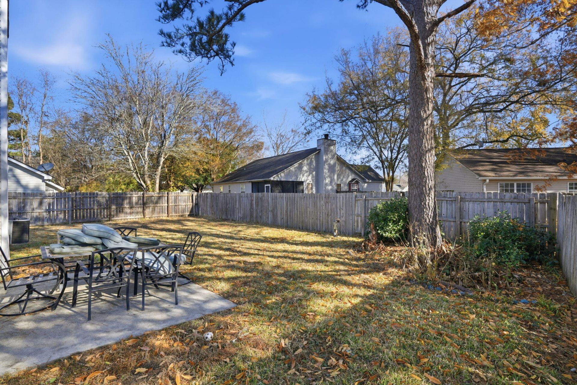 8562 Brookforest Drive Photo 27