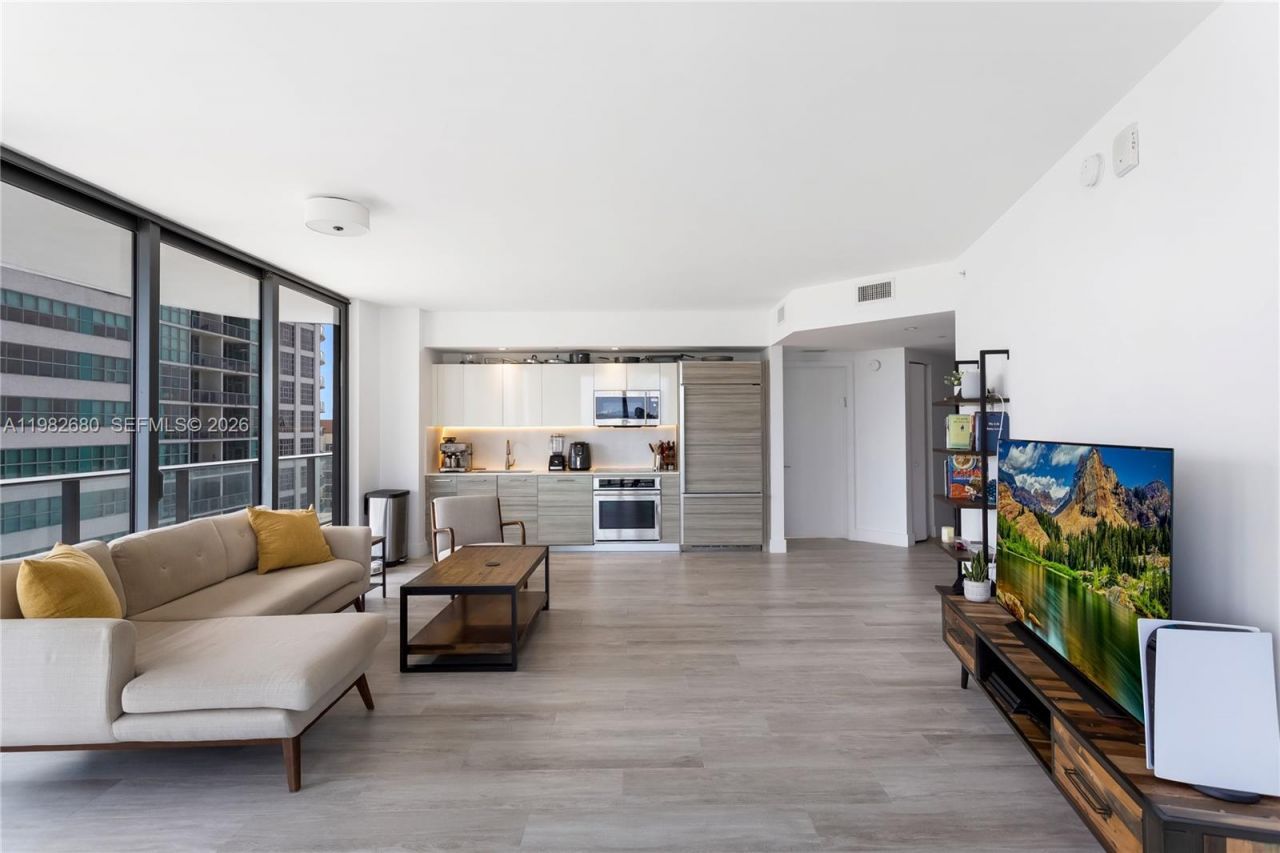 121 NE 34th St , Unit 1204, Miami, FL 33137 Photo