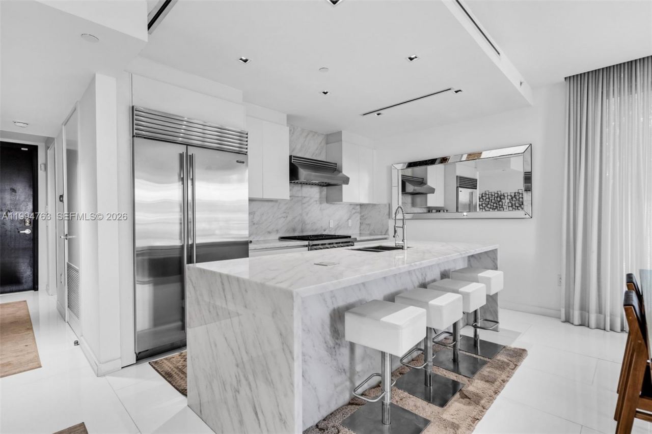 350 Meridian Ave , Unit 202, Miami Beach, FL 33139 Photo