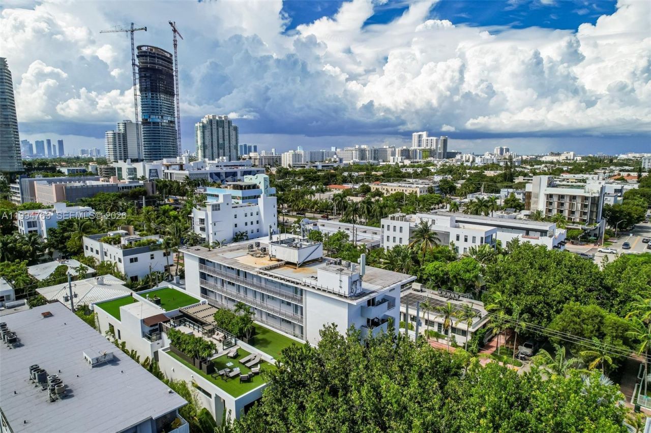 350 Meridian Ave , Unit 202, Miami Beach, FL 33139 Photo