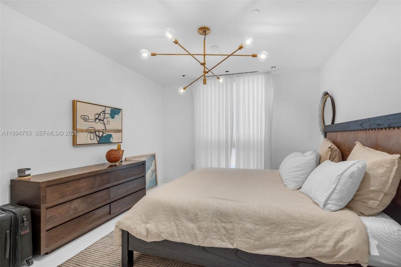 350 Meridian Ave , Unit 202, Miami Beach, FL 33139 Photo