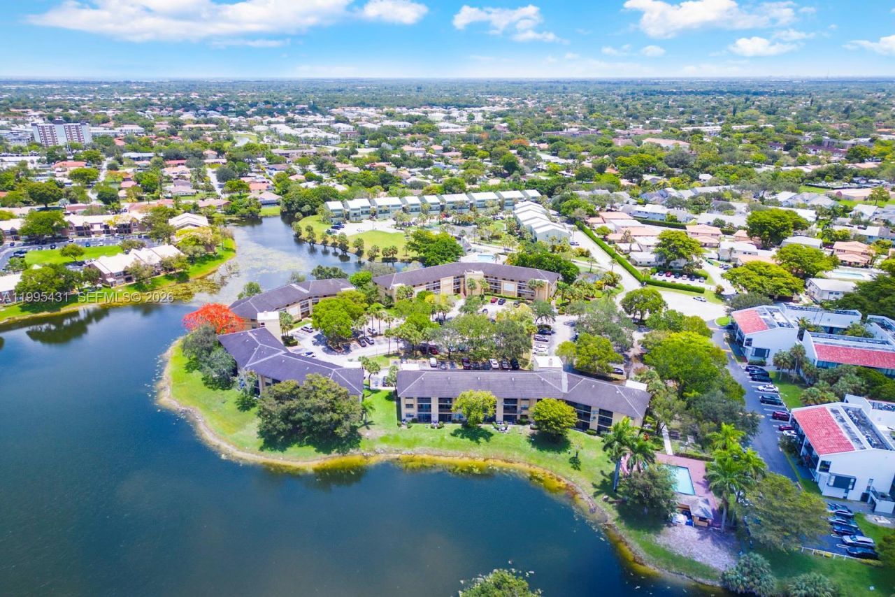 9022 NW 28th Dr , Unit 2-312, Coral Springs, FL 33065 Photo