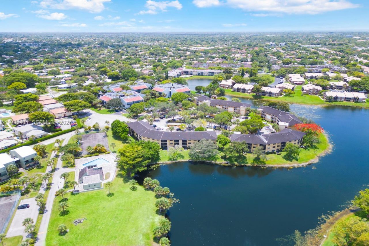 9022 NW 28th Dr , Unit 2-312, Coral Springs, FL 33065 Photo