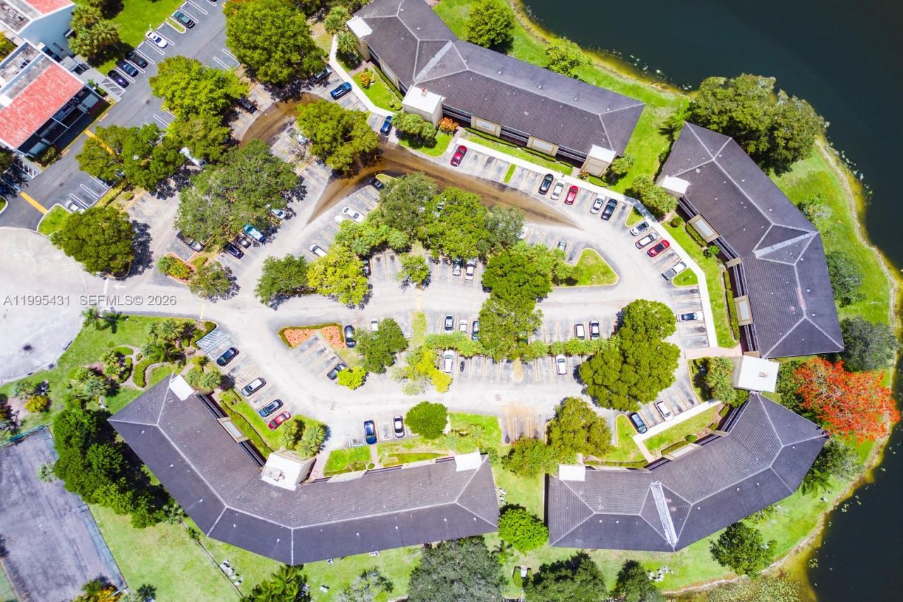 9022 NW 28th Dr , Unit 2-312, Coral Springs, FL 33065 Photo