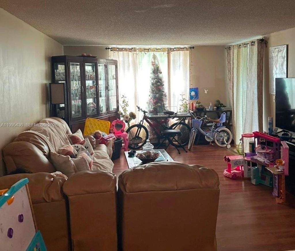 3720 Inverrary Dr, Unit 1J, Lauderhill, FL 33319 Photo