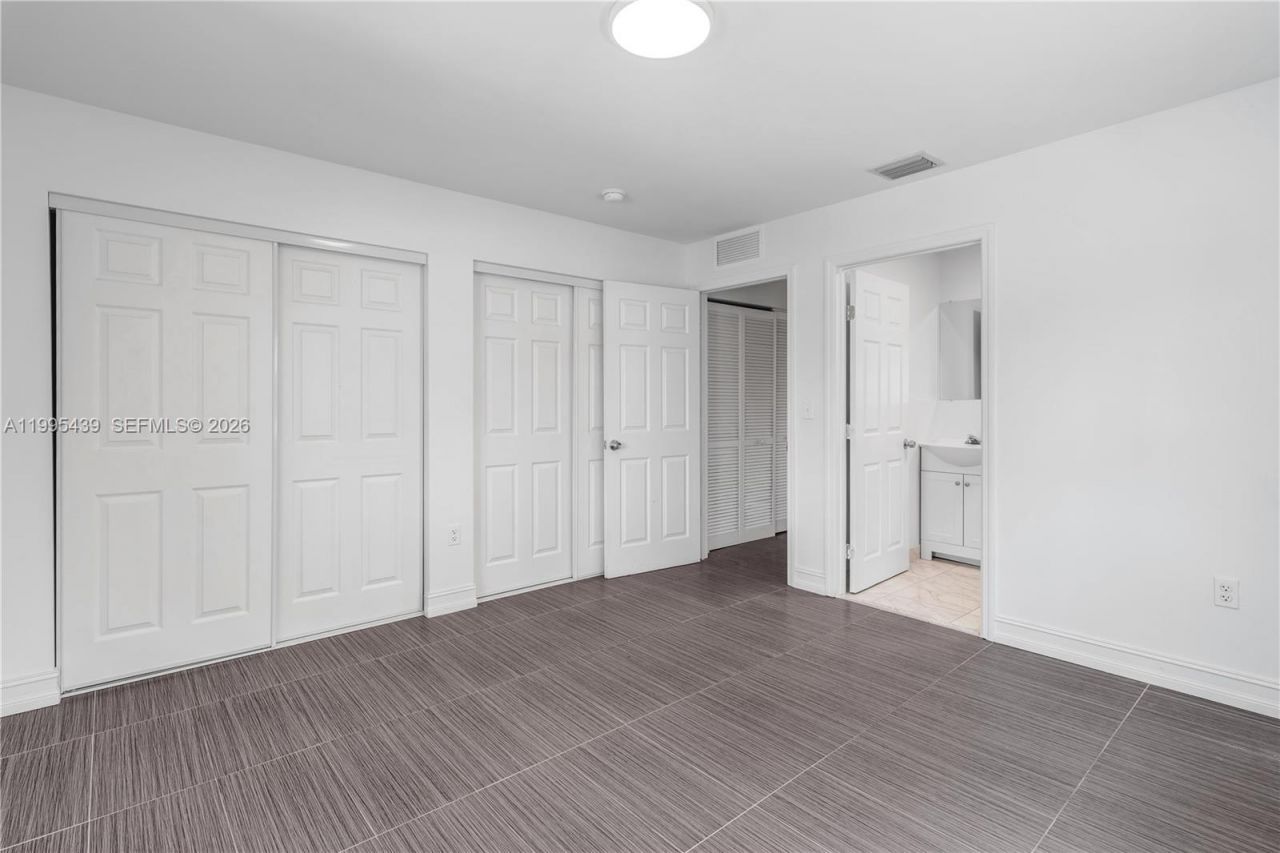 2132 NW 47th St , Unit 2132, Miami, FL 33142 Photo