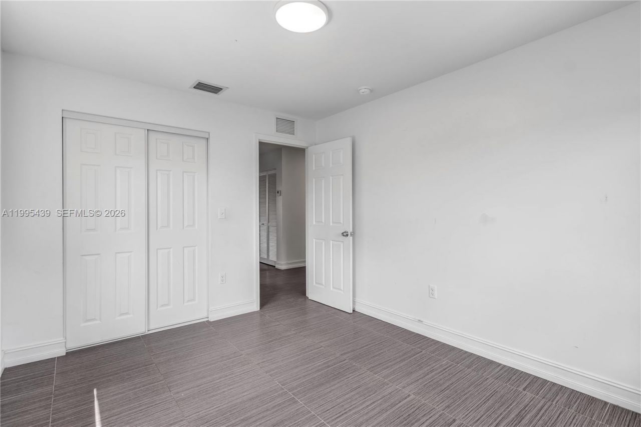 2132 NW 47th St , Unit 2132, Miami, FL 33142 Photo