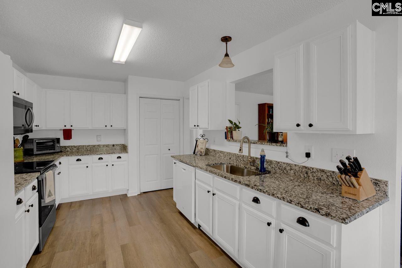 520 Blue Lake Drive Photo 8