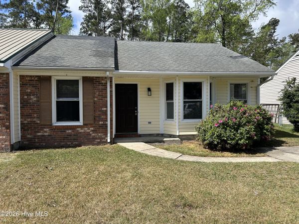 2111 Rolling Ridge Drive , Midway Park, NC 28544