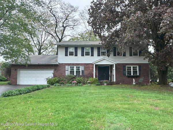 14 Garden Court, Saugerties, NY 12477