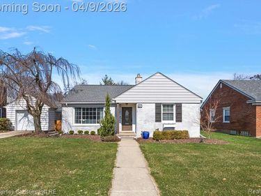 4240 Sheridan Drive, Royal Oak, MI 48073