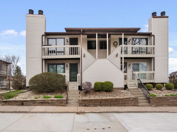 5911 36th Ave Court , Unit 16, Moline, IL 61265