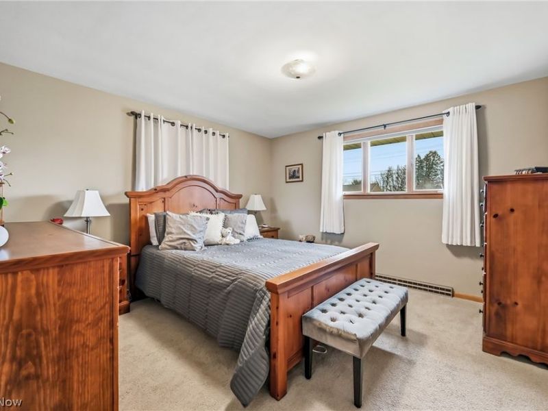 2076 Glenn Drive NE, Warren, OH 44483 Photo 18