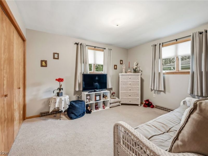 2076 Glenn Drive NE, Warren, OH 44483 Photo 24