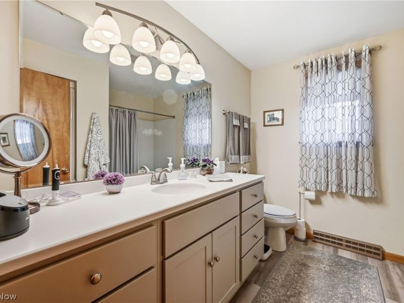 2076 Glenn Drive NE, Warren, OH 44483 Photo 26