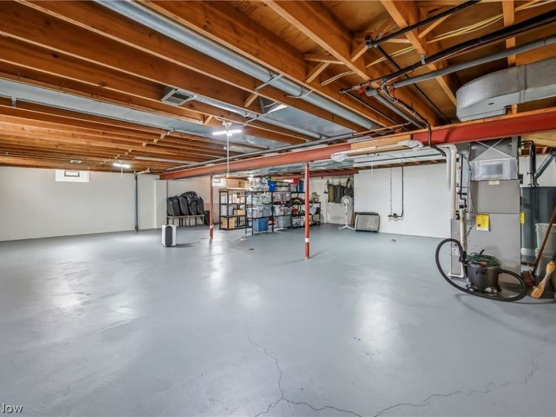 2076 Glenn Drive NE, Warren, OH 44483 Photo 33